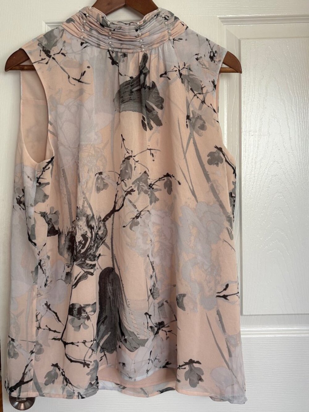 Women Karl Lagerfeld Pink Floral Halter Top